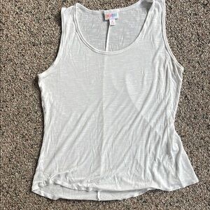 Woman’s Whitle Luloroe tank top.